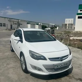 Opel Astra 2014