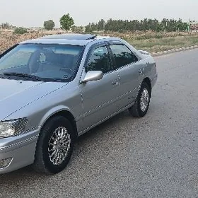 Toyota Camry 2000