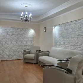 11мкр 2эт 3ком 76м2 Болгарка