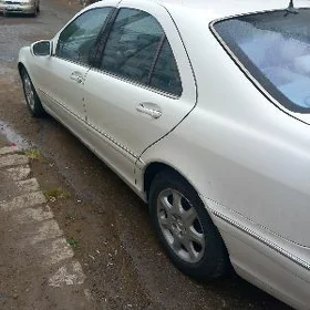 Mercedes-Benz E430 2001