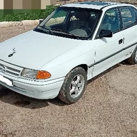 Opel Astra 1992