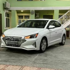 Hyundai Elantra 2019