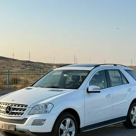 Mercedes-Benz ML500 2012