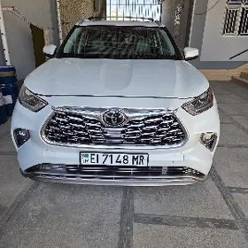 Toyota Highlander 2023