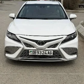 Toyota Camry 2022