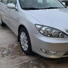 Toyota Camry 2004