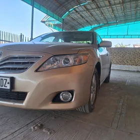 Toyota Camry 2011