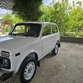 Lada Niva 2022