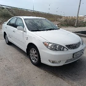 Toyota Camry 2004