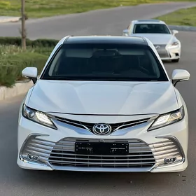 Toyota Camry 2023