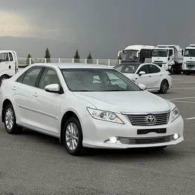 Toyota Camry 2014