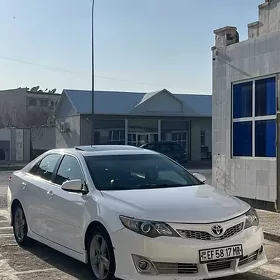 Toyota Camry 2013