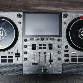 DJ pult NUMARK MIXSTREAMPROGO