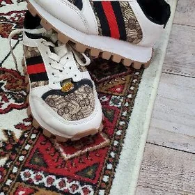 Krasowka кроссовках гучи