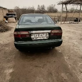 Nissan Sunny 1999