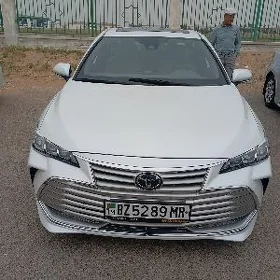 Toyota Avalon 2022