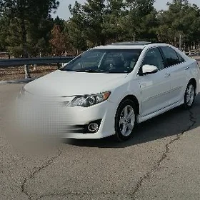Toyota Camry 2014