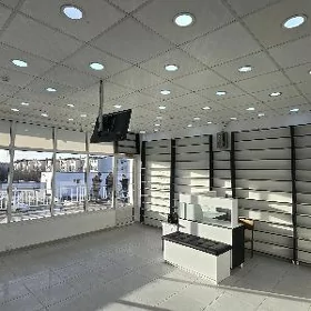 Bazarda magazin Магазин на баз