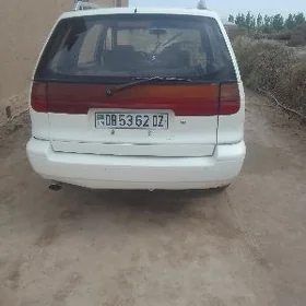 Mitsubishi Delica 1992