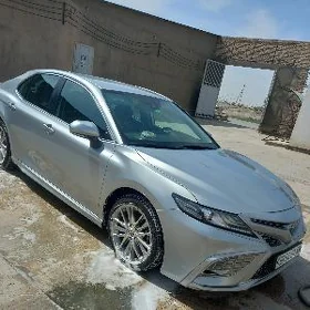 Toyota Camry 2022
