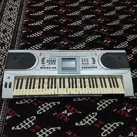 синтезатор