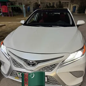 Toyota Camry 2020