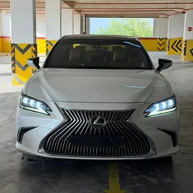 Lexus ES 350 2019