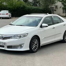 Toyota Camry 2014