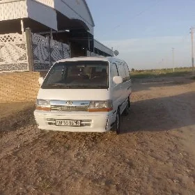 Toyota Hiace 1991