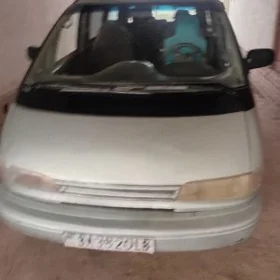 Toyota Previa 1993