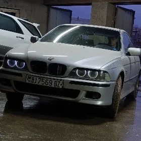 BMW E39 2003