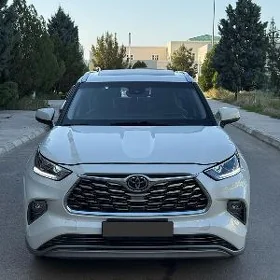 Toyota Highlander 2020
