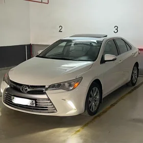 Toyota Camry 2015