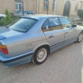 BMW 528 1990