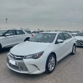 Toyota Camry 2016