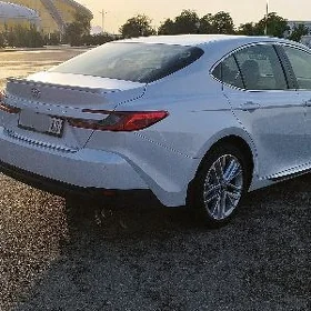 Toyota Camry 2025
