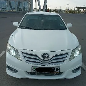 Toyota Camry 2010