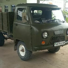 UAZ 452 1984