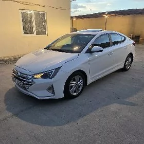 Hyundai Elantra 2020