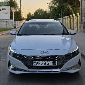 Hyundai Elantra 2021