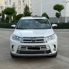 Toyota Highlander 2018