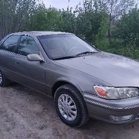 Toyota Camry 2000