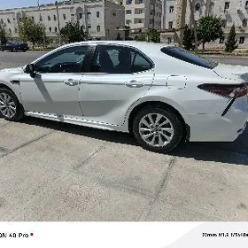 Toyota Camry 2021
