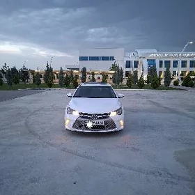 Toyota Camry 2016