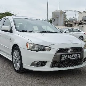 Mitsubishi Lancer Evolution 2010