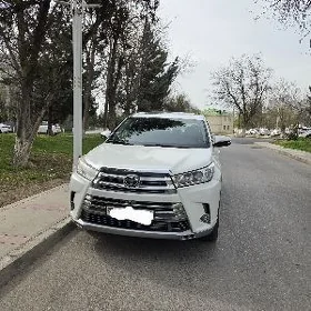 Toyota Highlander 2017