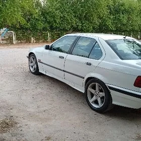 BMW 325 1992