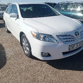 Toyota Camry 2010