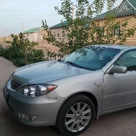 Toyota Camry 2004