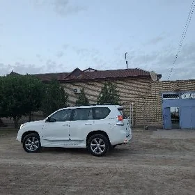 Toyota Land Cruiser Prado 2012